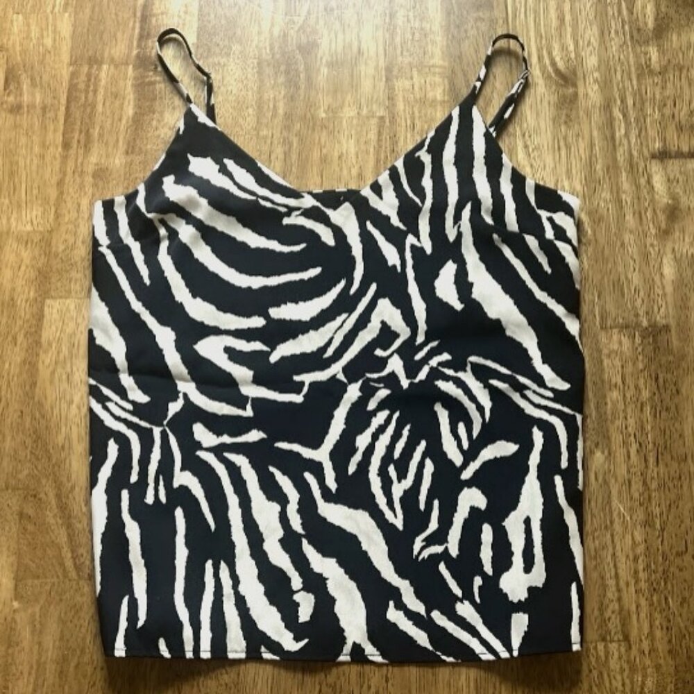 Gilli Spaghetti Strap V Neck Black & Cream Tank Top Size Small